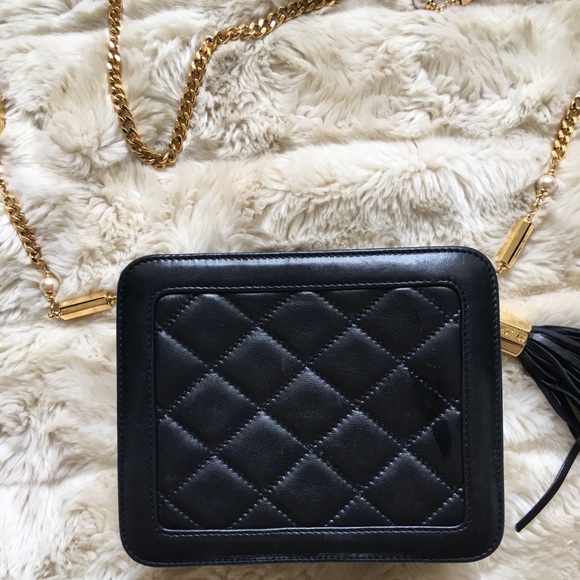 St. John Bags St John Leather Cross Body Bag Poshmark
